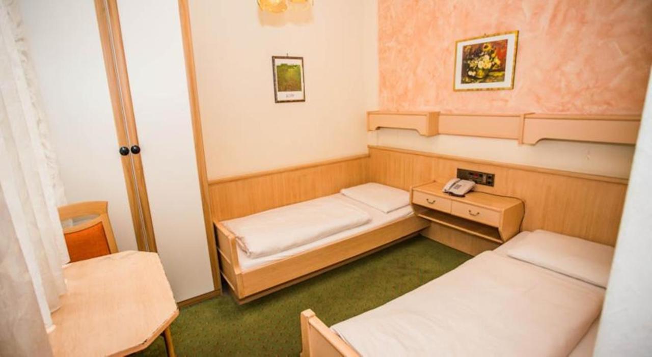 Hotel Hadrigan Βιέννη Εξωτερικό φωτογραφία